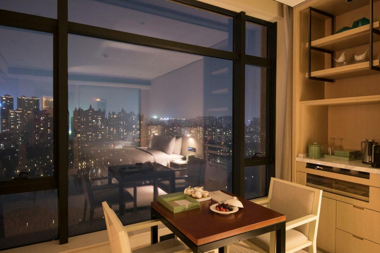 Virtuous World Hotel Фошань Экстерьер фото